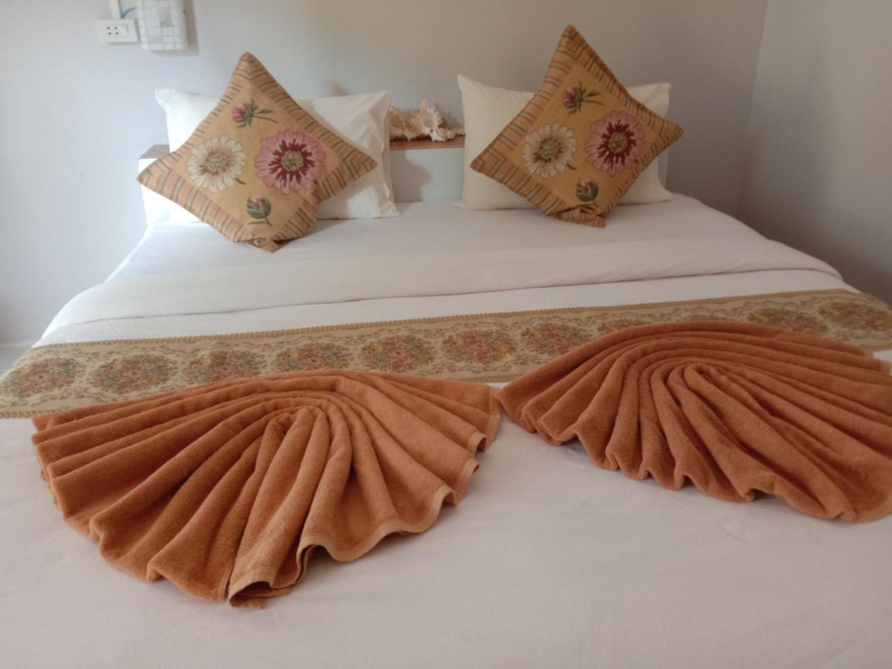 Mada Lanta Mai Keaw Hotel Ko Lanta Buitenkant foto